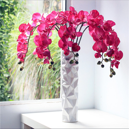 5.對(duì)稱型插花