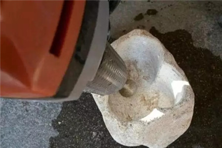 養(yǎng)的花老死，很可能是你花盆用的不對(duì)