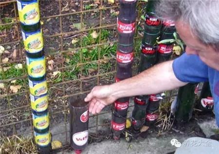 裝滿培養(yǎng)土的瓶子