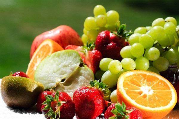 水果長在樹上的樣子更美