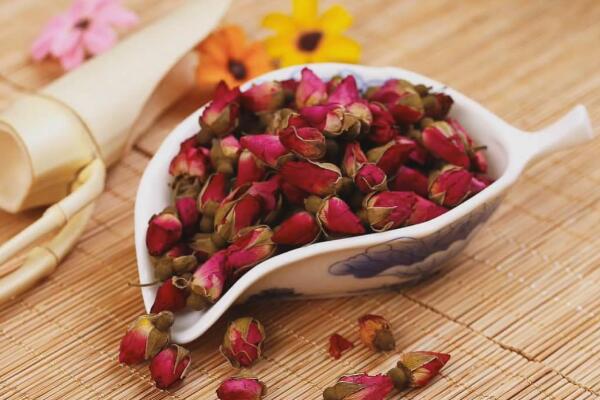 桃花可以泡水喝嗎，桃花泡水功效非常全面