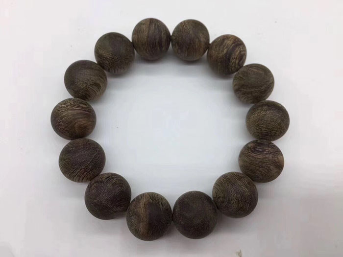 沉香價(jià)格:沉香10大產(chǎn)區(qū)價(jià)格排行,芽莊10萬/克