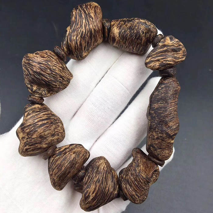 沉香價(jià)格:沉香10大產(chǎn)區(qū)價(jià)格排行,芽莊10萬/克