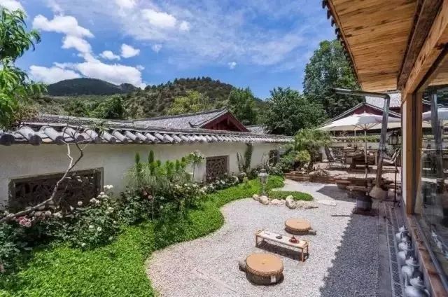 束河桃花塢，在茶馬古道浮生清閑陪父母慢慢變