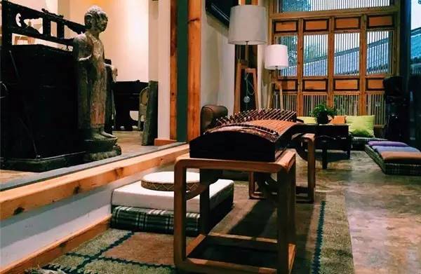 束河桃花塢，在茶馬古道浮生清閑陪父母慢慢變