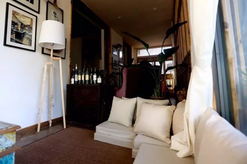 束河桃花塢，在茶馬古道浮生清閑陪父母慢慢變