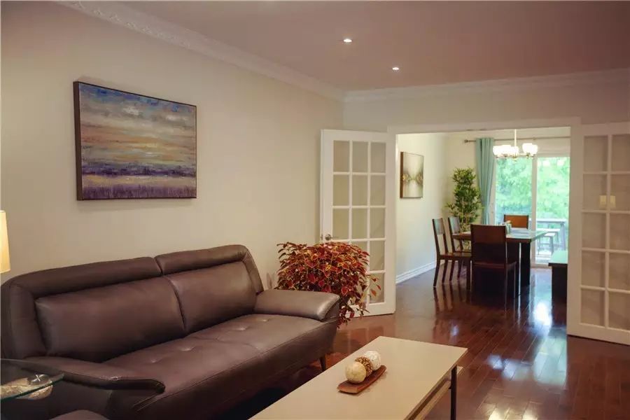 多村一號(hào)，在海外住進(jìn)小別墅慢條思理地生活