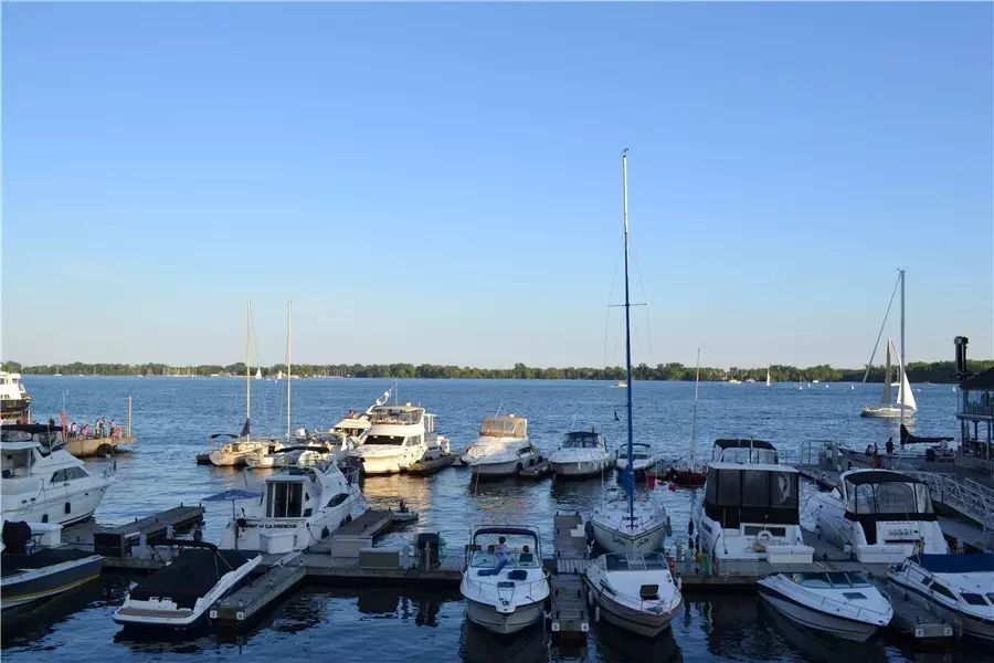 多村一號(hào)，在海外住進(jìn)小別墅慢條思理地生活