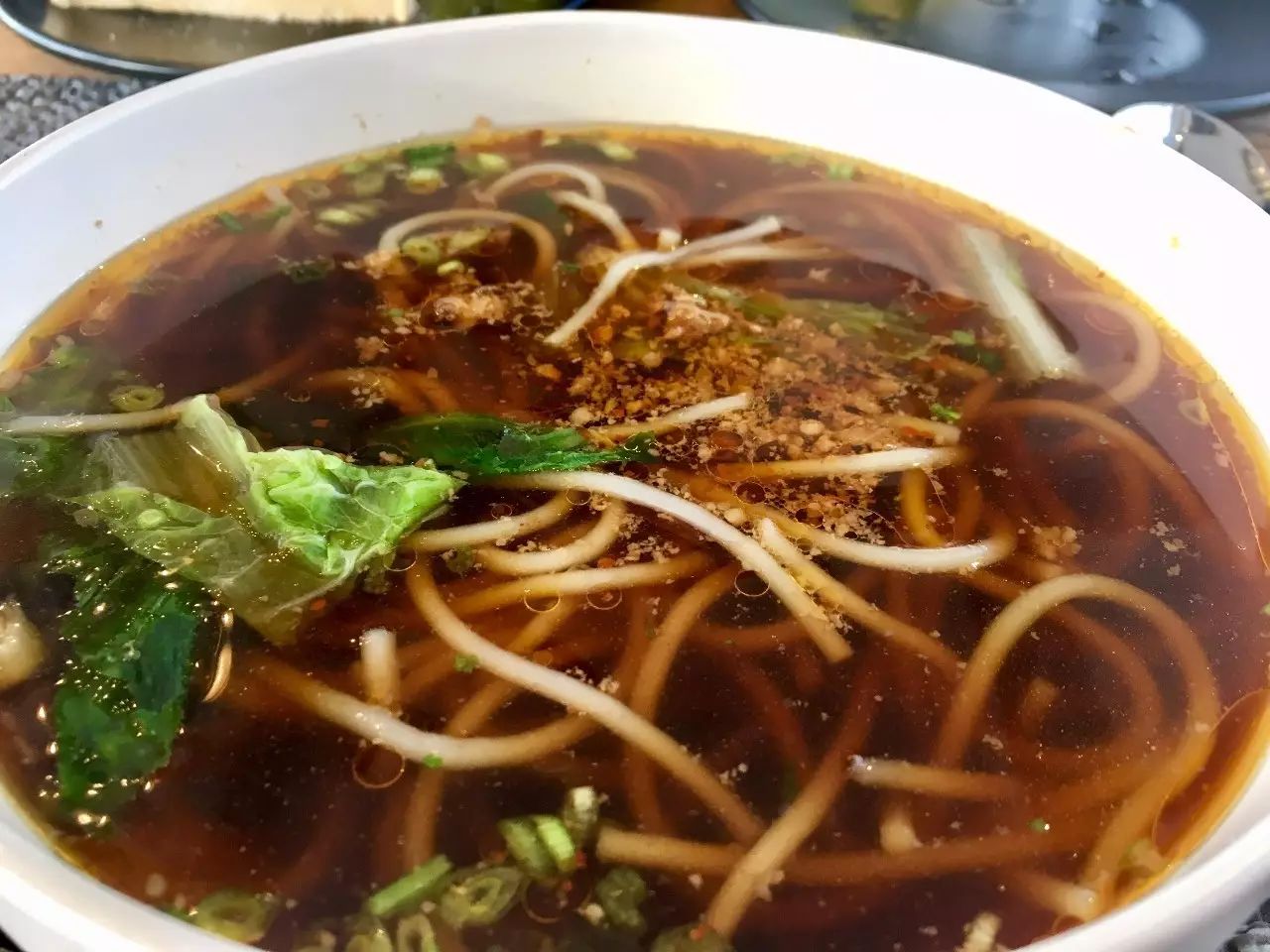 香格里拉薩洛頤度假酒店，以上帝視角看納帕海