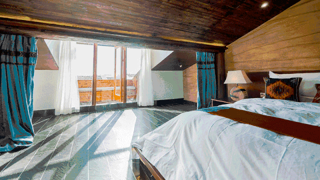 香格里拉薩洛頤度假酒店，以上帝視角看納帕海