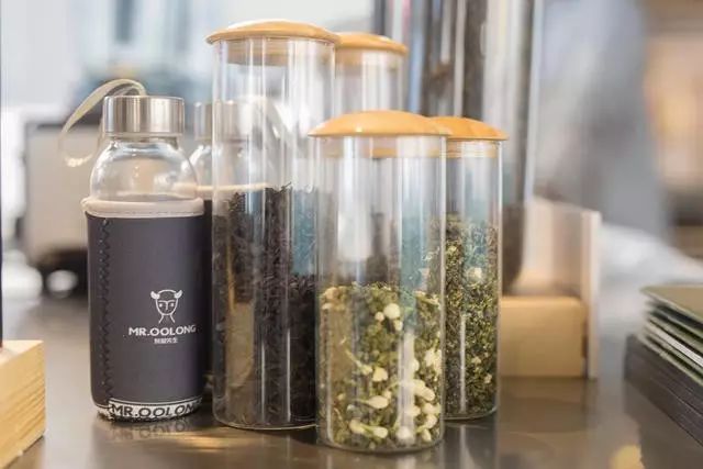 烏龍先生，用心做好茶發(fā)揚(yáng)博大精深的茶文化