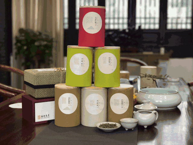 烏龍先生，用心做好茶發(fā)揚(yáng)博大精深的茶文化