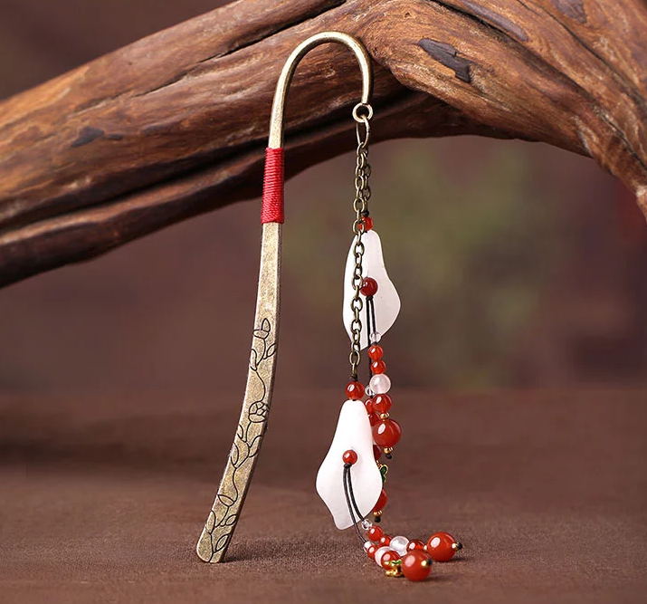 福連文苑古典精美白玉紅瑪瑙流蘇創(chuàng)意書簽