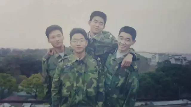 螞蟻尚墅，在山谷的花田美舍里生活