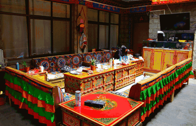 湖州嶺霧，在云霧之巔把自然搬進(jìn)屋內(nèi)