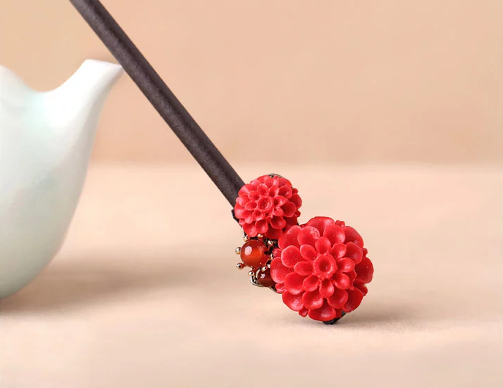 福連文苑漆雕花朵民族風紅色簪子新娘頭飾