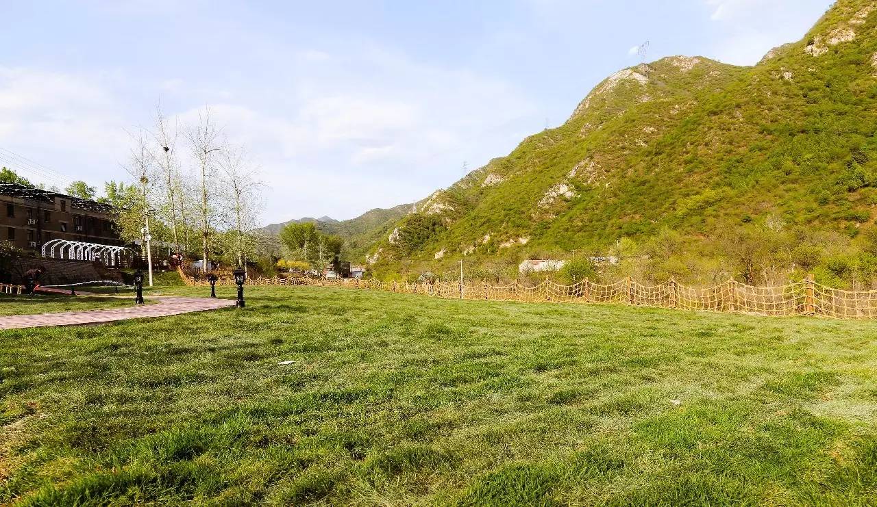 北京金岳臺溫泉酒店，承載著上個世紀的老磚樓