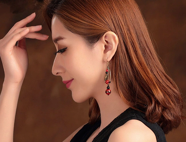 紅琉璃樹(shù)葉首飾復(fù)古氣質(zhì)耳環(huán)