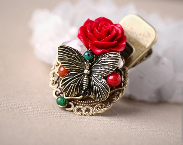 漆雕玫瑰復(fù)古盤發(fā)頭飾，金屬鴨嘴夾發(fā)夾