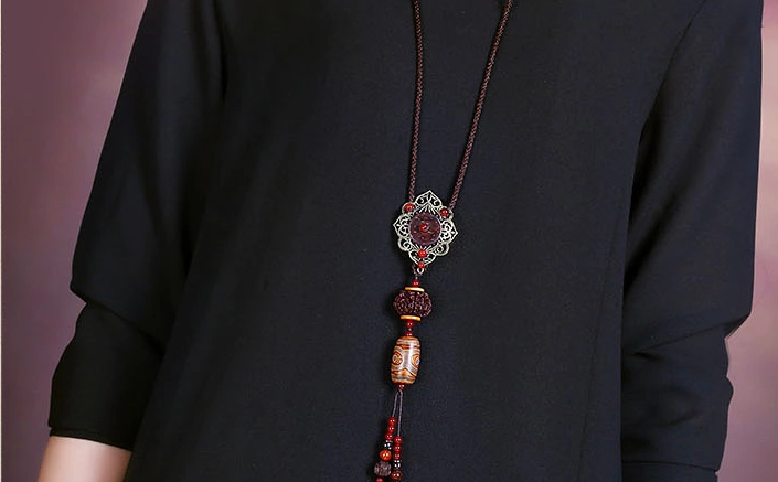 天珠吊墜復(fù)古民族風(fēng)項(xiàng)鏈?zhǔn)罪? src="/shige/d/file/bigpic/190404/04/13-1F91Q33601.png" style="height: 659px; width: 750px;" / data-X7Ee="ZkaZmF"><br / data-MIm1="O2sRmV">
	<img alt=