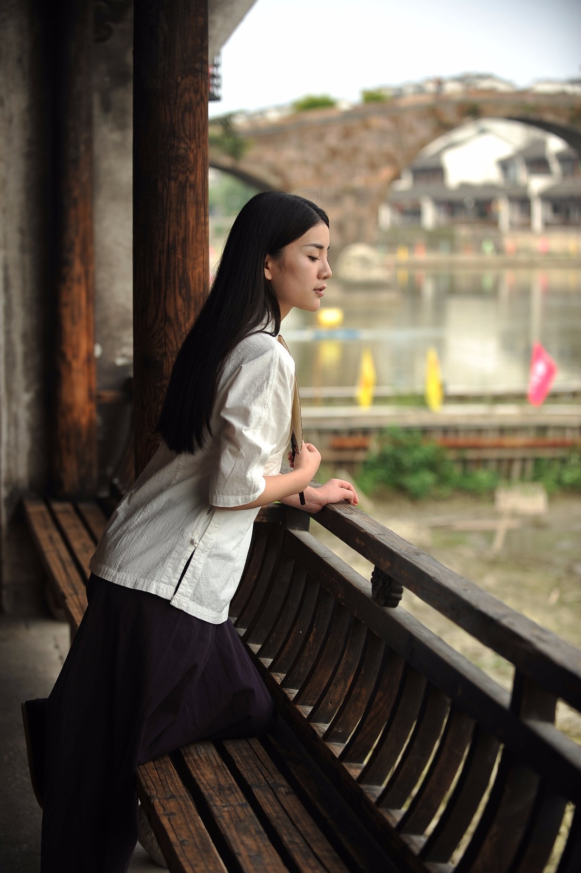 塘棲古鎮(zhèn)小茶姑娘，古鎮(zhèn)溪邊沐浴清風滌蕩心靈