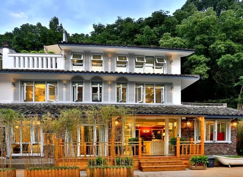 杭州·若白雅苑，擁有無邊泳池「最好泡民宿」