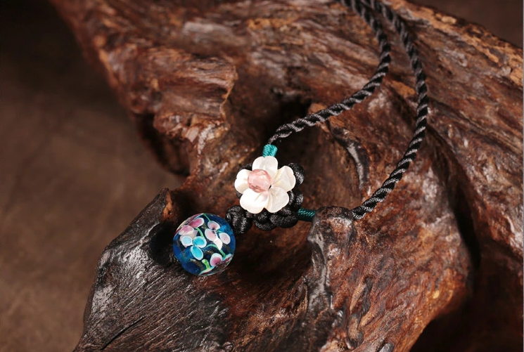 小清新花朵吊墜鎖骨鏈復(fù)古風項鏈