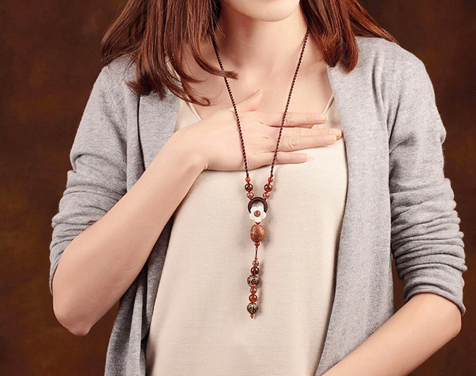 復(fù)古文藝天珠菩提根毛衣鏈項(xiàng)鏈?zhǔn)罪? src="/shige/d/file/bigpic/190404/04/13-1F9251GH9.png" style="height: 535px; width: 750px;" / data-D8BA="f9TBEt"><br / data-mND2="Ag8BHP">
	<img alt=