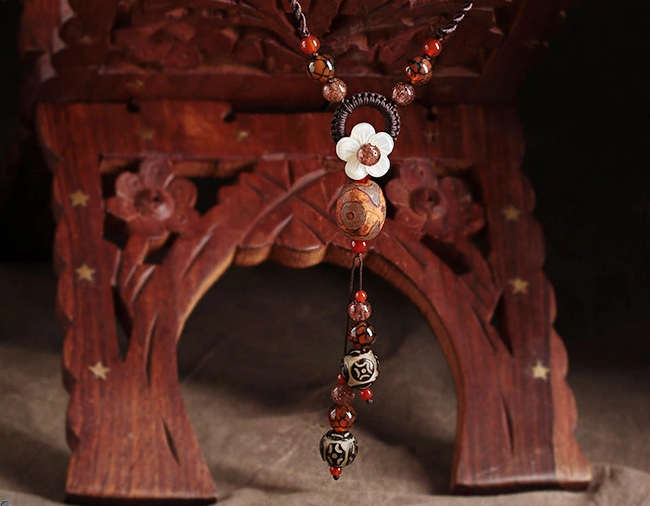 復(fù)古文藝天珠菩提根毛衣鏈項(xiàng)鏈?zhǔn)罪? src="/shige/d/file/bigpic/190404/04/13-1F9251GH7.png" style="height: 521px; width: 750px;" / data-fxVU="HzH6zw"><br / data-rMzi="Nr5czD">
	<img alt=