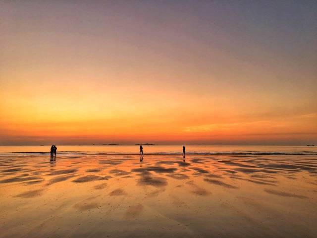 翡翠灣，在遼闊的海洋前做回?zé)o憂快樂的自我