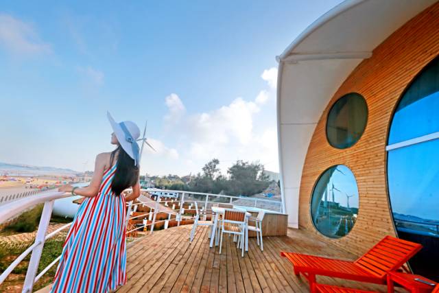 翡翠灣，在遼闊的海洋前做回無憂快樂的自我