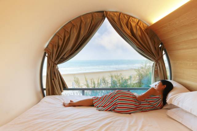 翡翠灣，在遼闊的海洋前做回?zé)o憂快樂的自我