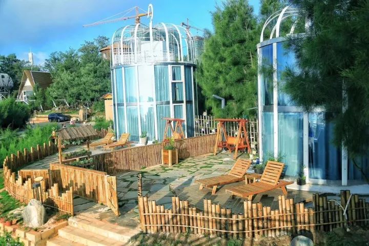 翡翠灣，在遼闊的海洋前做回?zé)o憂快樂的自我