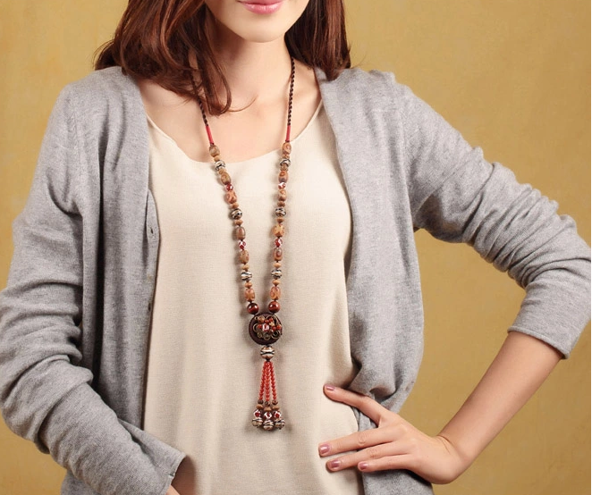 復(fù)古文藝毛衣鏈天珠西藏項(xiàng)鏈?zhǔn)罪? src="/shige/d/file/bigpic/190404/04/13-1F926233132.png" style="height: 543px; width: 750px;" / data-mQOx="1XJPR2"><br / data-tr9x="sggUOY">
	<img alt=