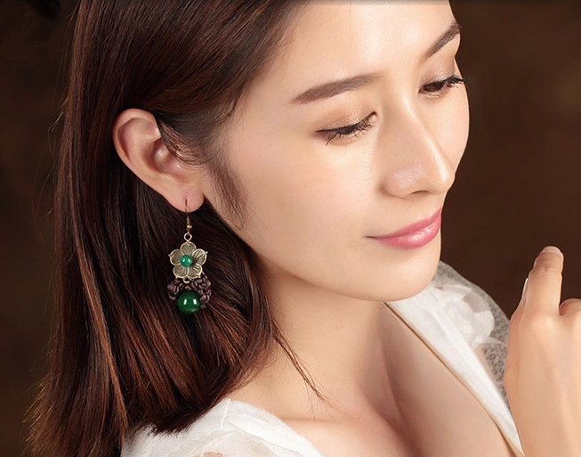 中國結(jié)綠色瑪瑙花朵耳環(huán)首飾