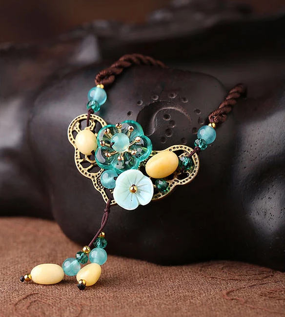 清澈的笑容復(fù)古項鏈?zhǔn)罪? src="/shige/d/file/bigpic/190404/04/13-1F92Q03Z9.png" style="height: 701px; width: 750px;" / data-roeL="CWJhi0"><br / data-N5x4="ULWCS6">
	<img alt=