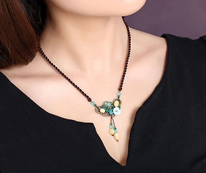 清澈的笑容復(fù)古項鏈?zhǔn)罪? src="/shige/d/file/bigpic/190404/04/13-1F92Q03910.jpg" style="height: 750px; width: 750px;" / data-WWtG="0v8vKl"><br / data-YSTu="LlGSxm">
	<img alt=