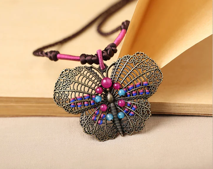 古銅蝴蝶吊墜時(shí)尚古風(fēng)項(xiàng)鏈?zhǔn)罪? src="/shige/d/file/bigpic/190404/04/13-1F92Z94446.png" style="height: 573px; width: 750px;" / data-z965="C1537j"><br / data-jzaI="JQ4aLw">
	<img alt=