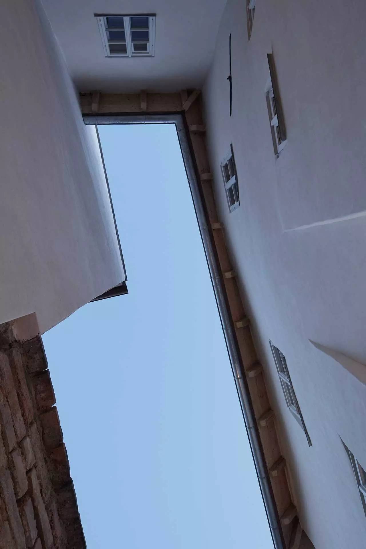 百年老房改造的民宿，古樸純美中透露出靜謐的