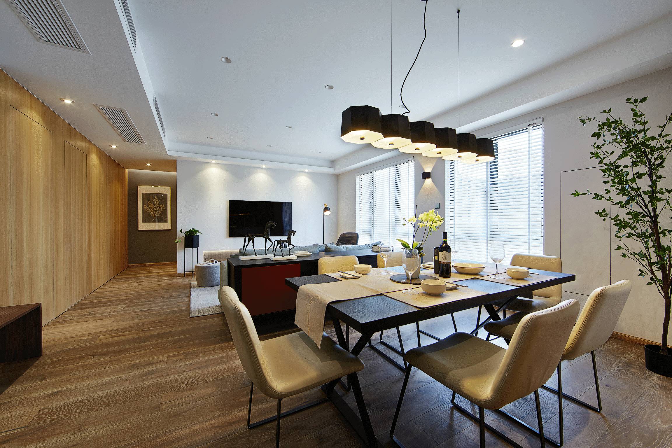 原木清風(fēng)，家理應(yīng)如此