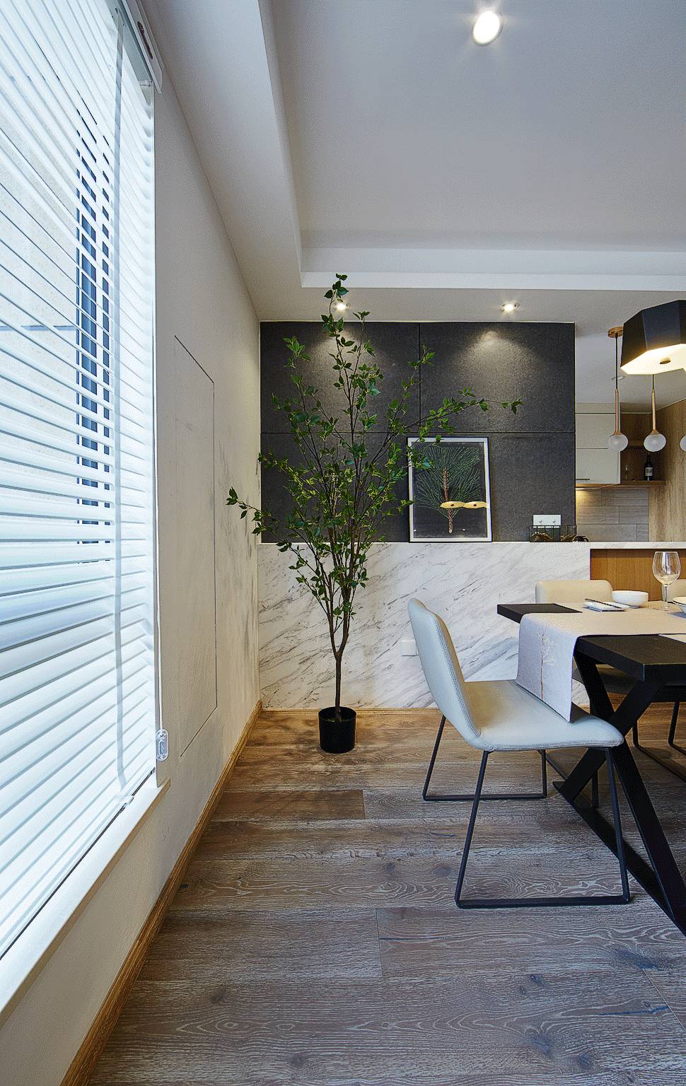 原木清風(fēng)，家理應(yīng)如此