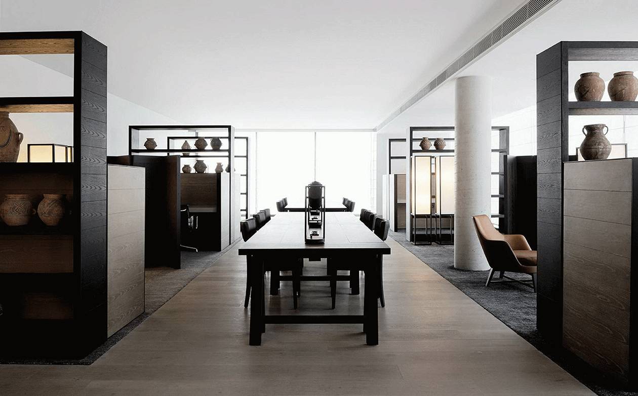 越白越簡，越極致