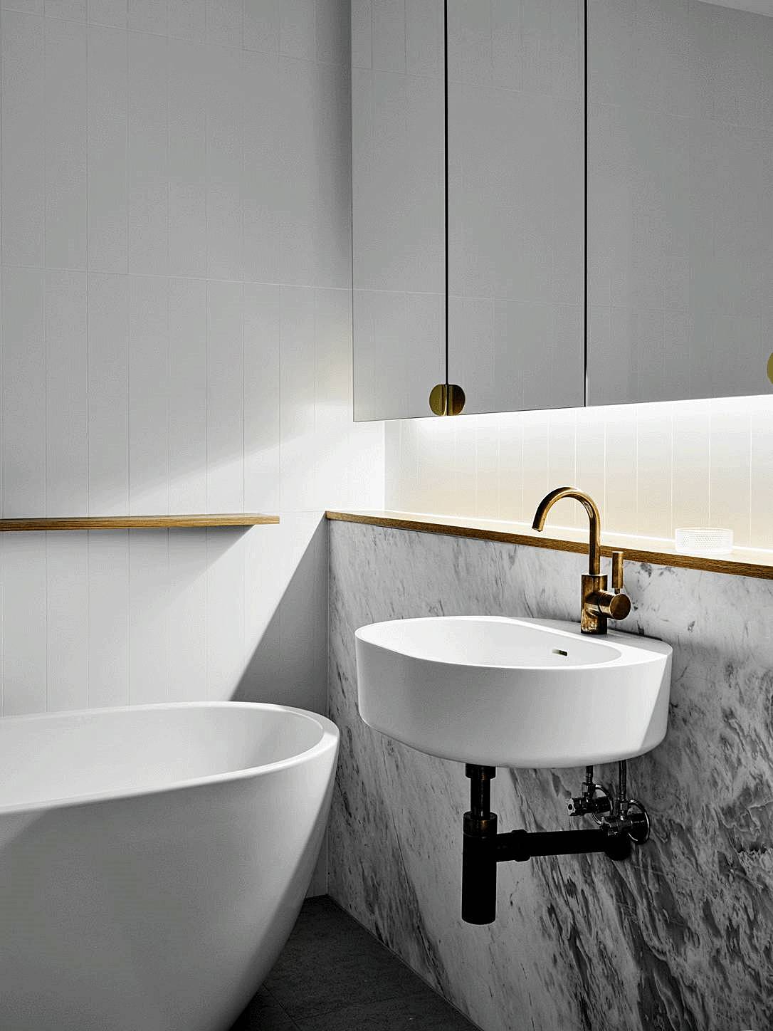 越白越簡，越極致