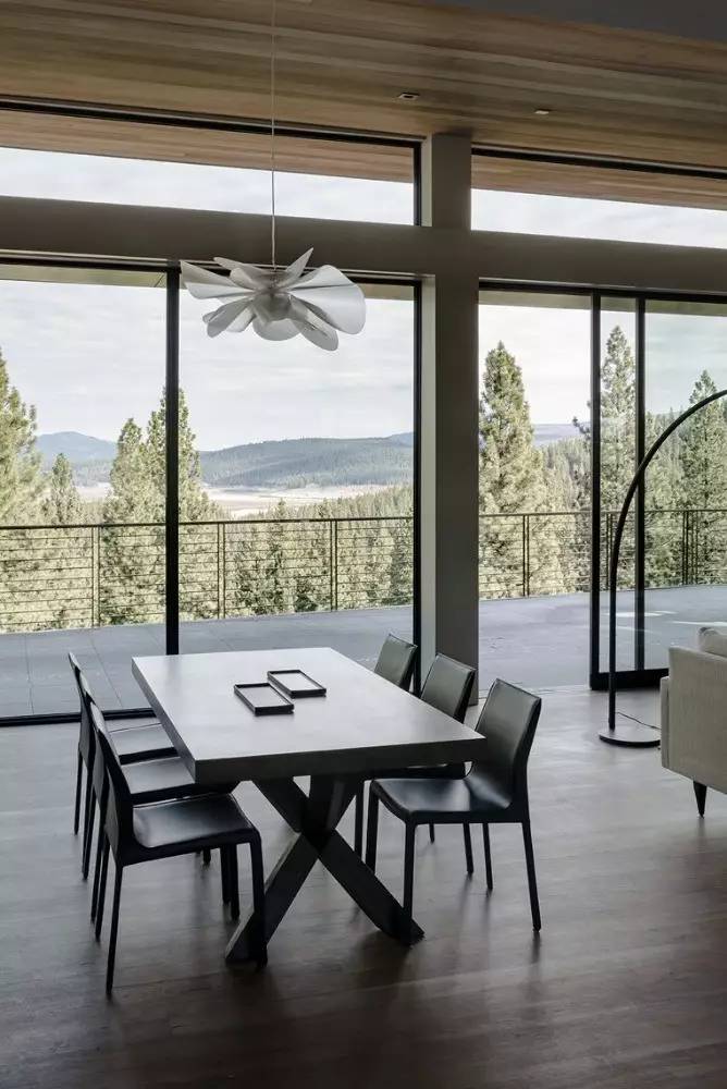 回歸自然，用木材打造最質(zhì)樸的家