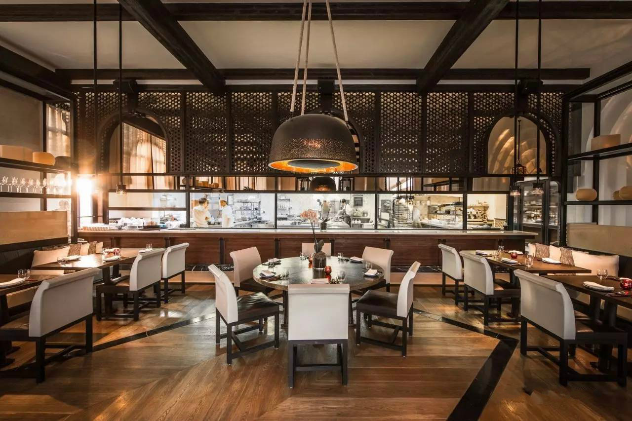 藝術(shù)與空間的完美結(jié)合，奢華新中式酒店設(shè)計(jì)