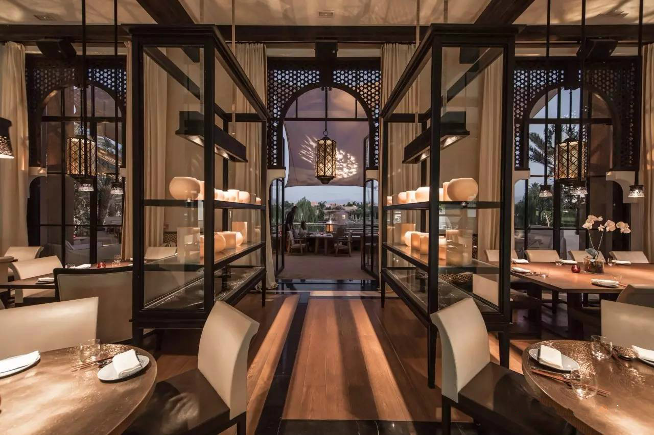 藝術(shù)與空間的完美結(jié)合，奢華新中式酒店設(shè)計(jì)