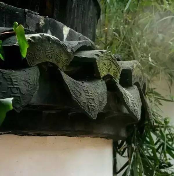 古建筑，一片瓦，遮風(fēng)擋雨