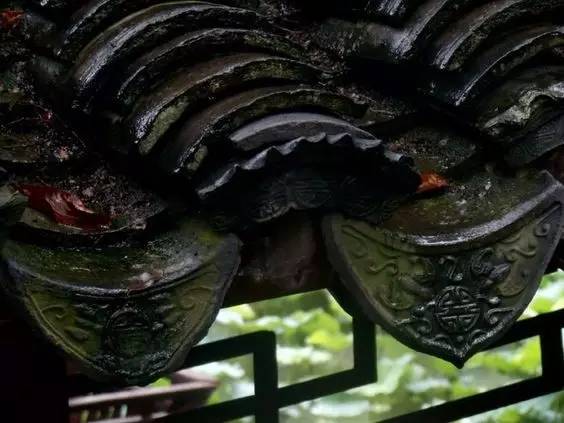 古建筑，一片瓦，遮風(fēng)擋雨