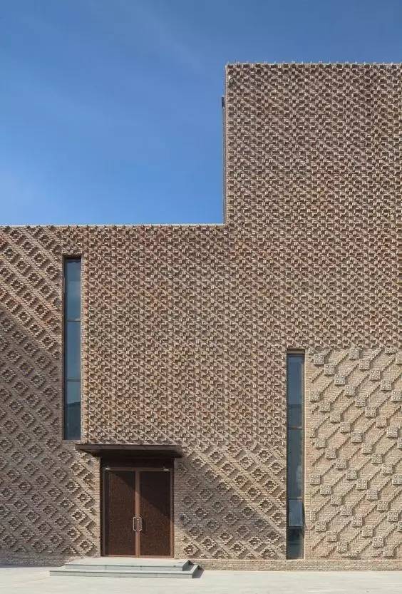 紅磚的建筑藝術(shù)，每一張紅磚墻都可以拿去做紅