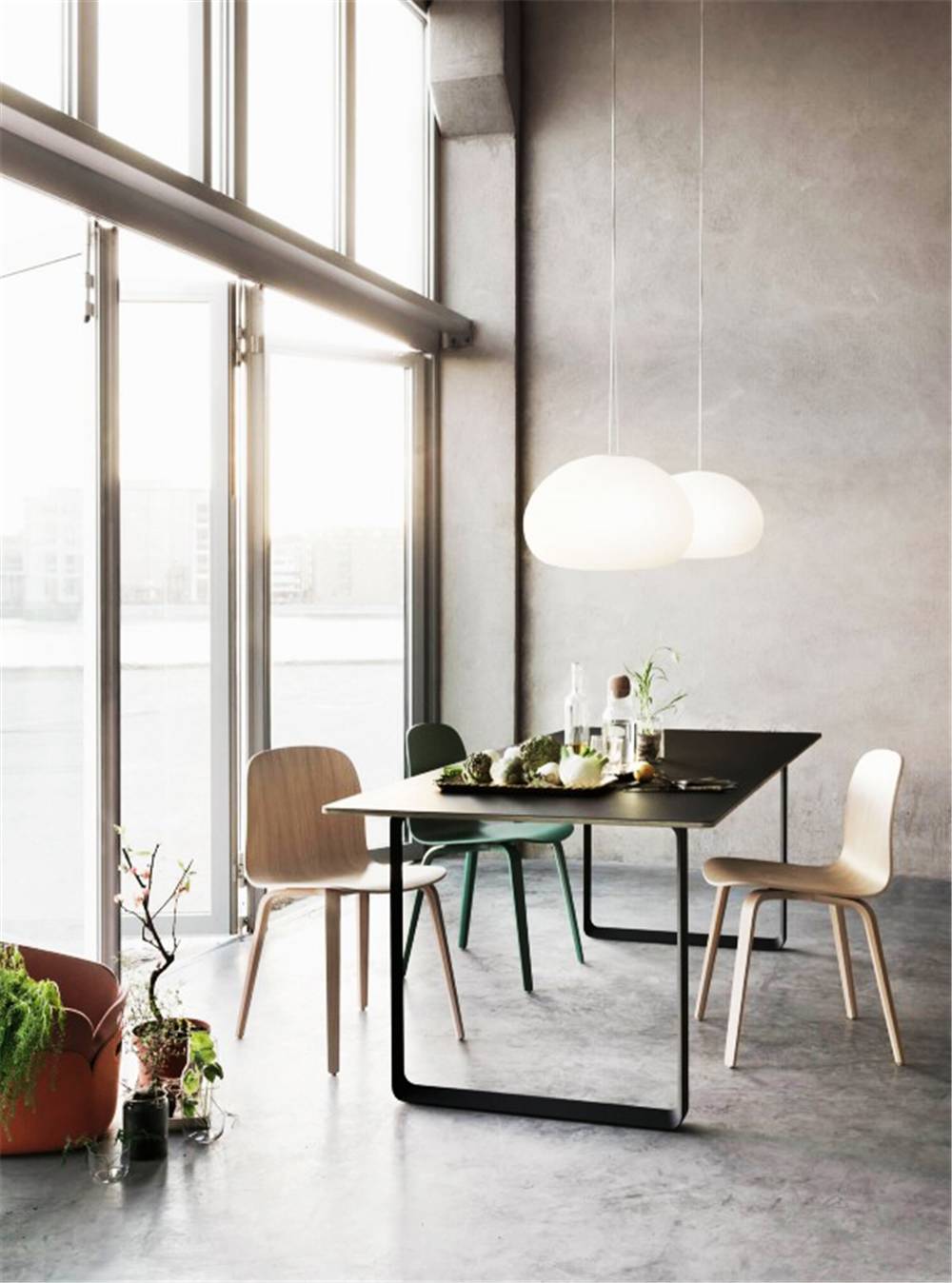 水泥毛坯房遇到中式禪意，最原生態(tài)的高級(jí)灰典